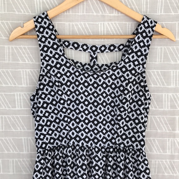 Flowy Mini Dress - Picture 2 of 10